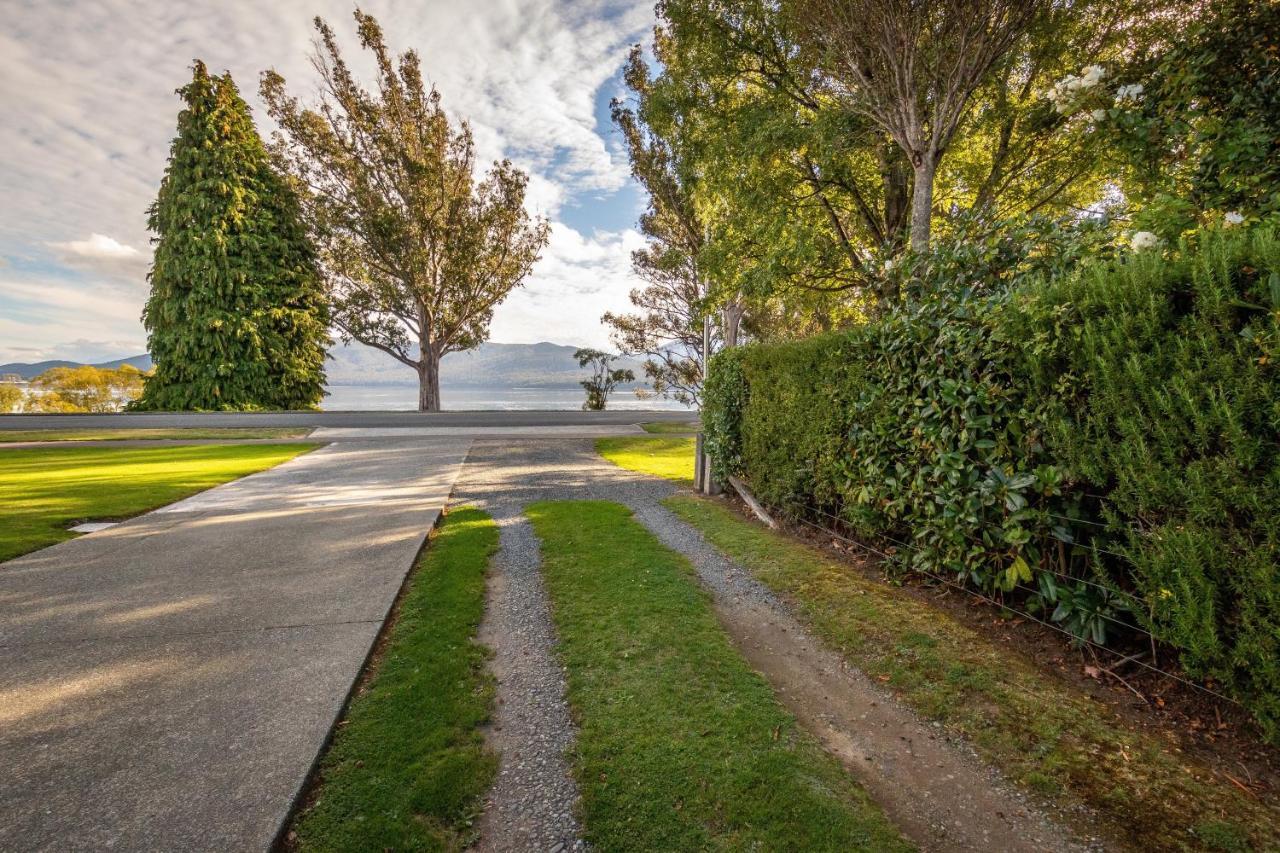 Hop, Skip And Jump To The Lake - Te Anau House Eksteriør bilde